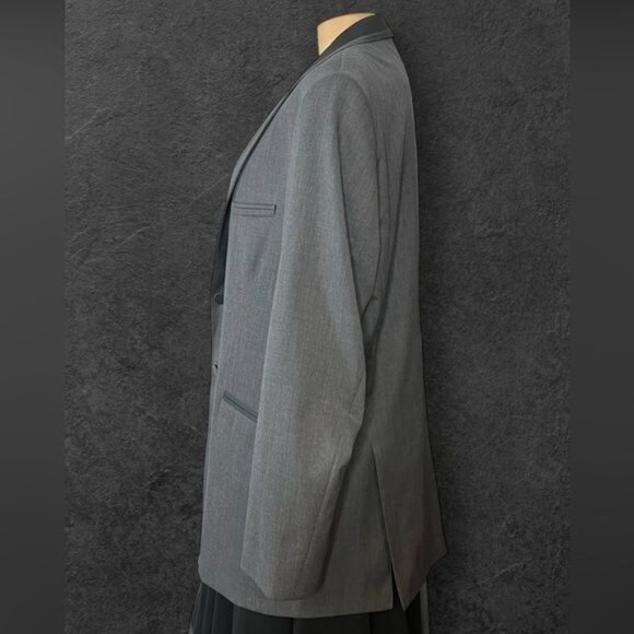 Jean Yves Men's Gray Tuxedo Jacket - Picture 3 of 7
